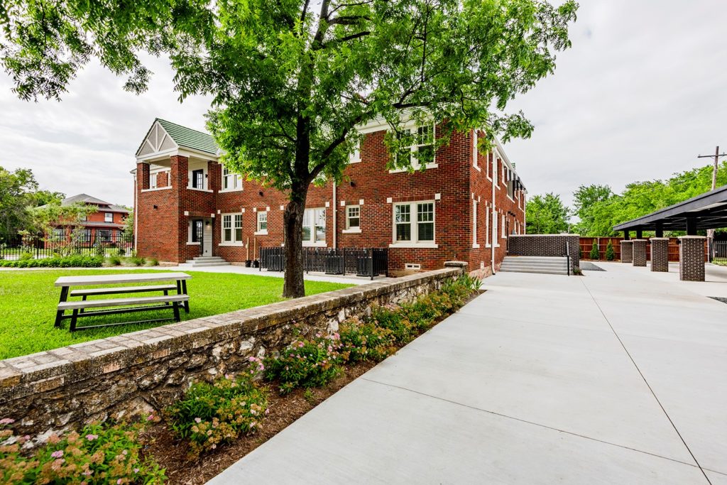 The Hamilton Apartments - Historic Fort Worth